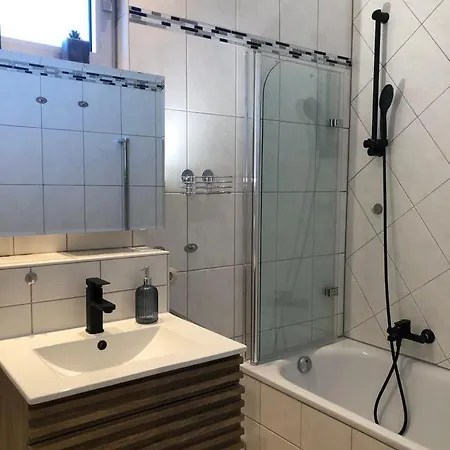 Appartement Tiny Atelier Leihfahrraeder Gratis Shuttleservice *